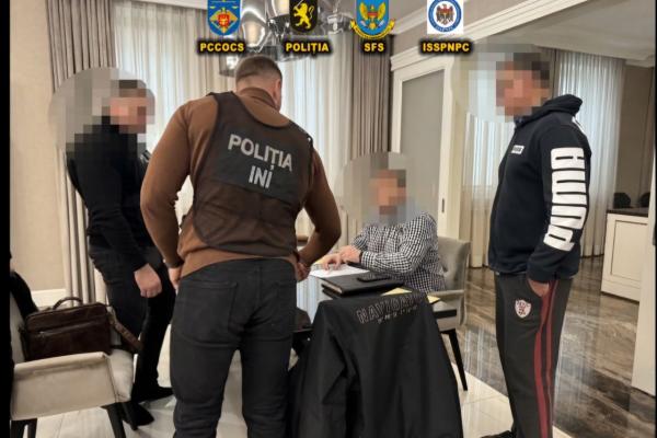 Companie din sudul țării, cu stații PECO – cercetată pentru evaziune fiscală și spălare de bani: rezultatele perchezițiilor.