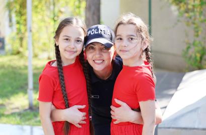 O nouă generație de polițiști își încep parcursul profesional în cadrul Poliției Naționale.