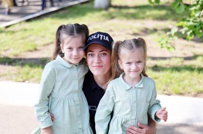 O nouă generație de polițiști își încep parcursul profesional în cadrul Poliției Naționale.