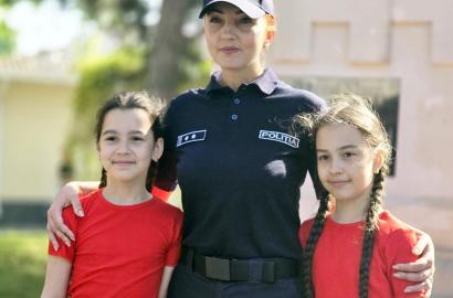 O nouă generație de polițiști își încep parcursul profesional în cadrul Poliției Naționale.